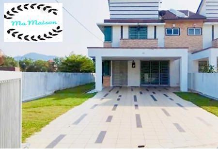Sri Manjung Ma Maison Homestay Лумут Экстерьер фото
